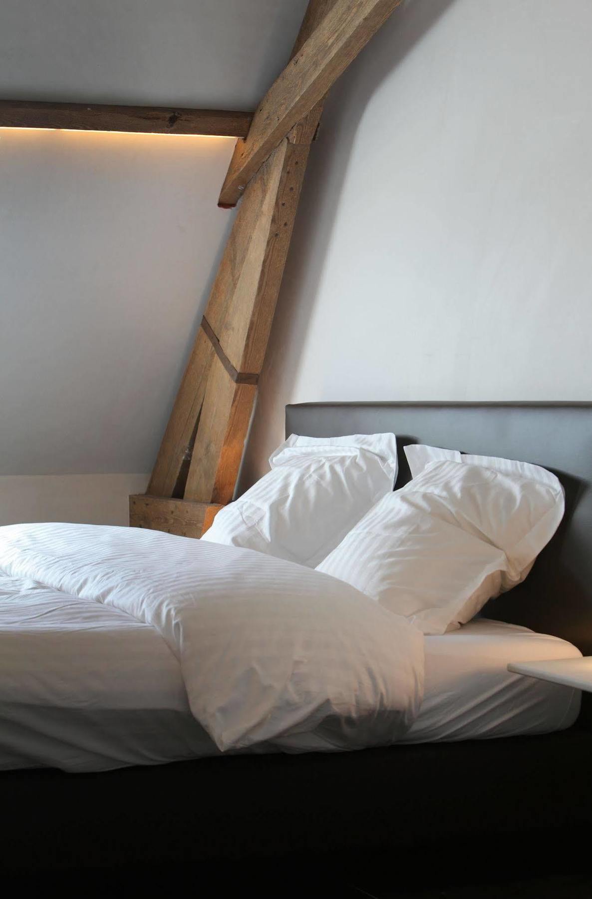 B&B Back2Front Boezinge 외부 사진